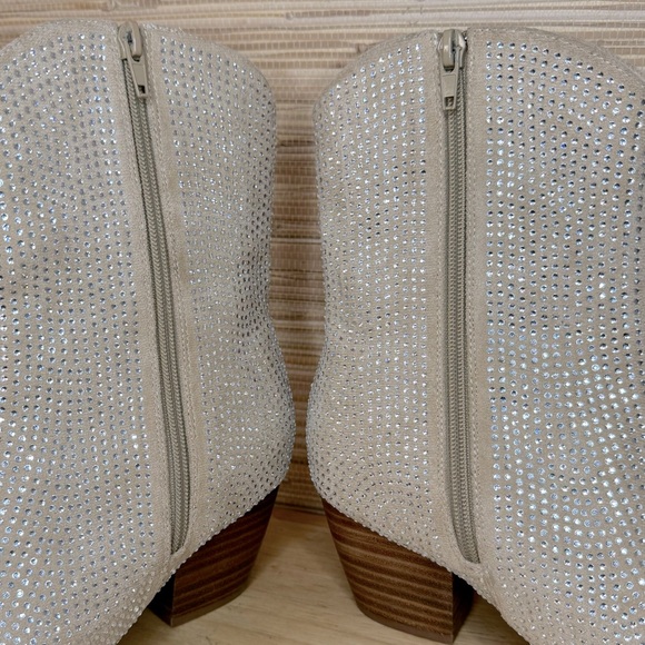 Coconuts by Matisse Hazel Bootie - Picture 10 of 14